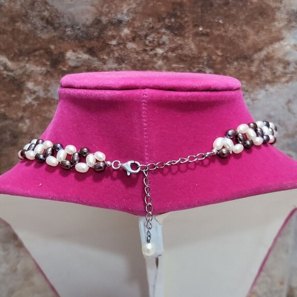 Pearl Cascade Bib Style Necklace White Gray Colors - Picture 3 of 11